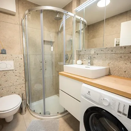 Appartement 396 *